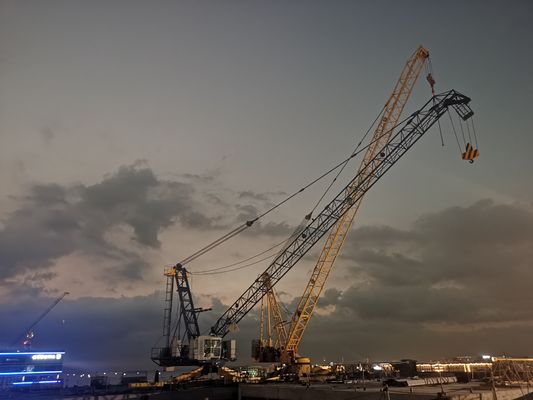 Derrick 16ton กับ 40m Jib สร้างหอคอยเครนกับการควบคุม Inverter