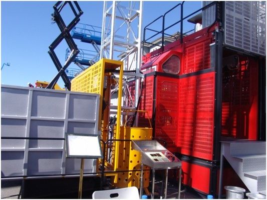 SC200 Building Material Hoist