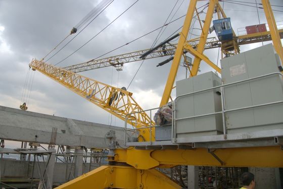 ราคาดี เครื่องกีฬาหลังคา 380V เครื่องกีฬาหอคอย การรับรอง CE สําหรับการถอนเครนกีฬาขึ้นชั้นใน ออนไลน์