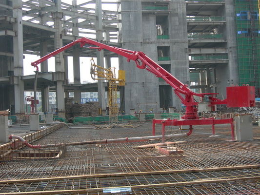 ราคาดี ปั๊มคอนกรีตทรง R 17M โมบายเลื่อนการวาง Boom การรับรอง CE ออนไลน์